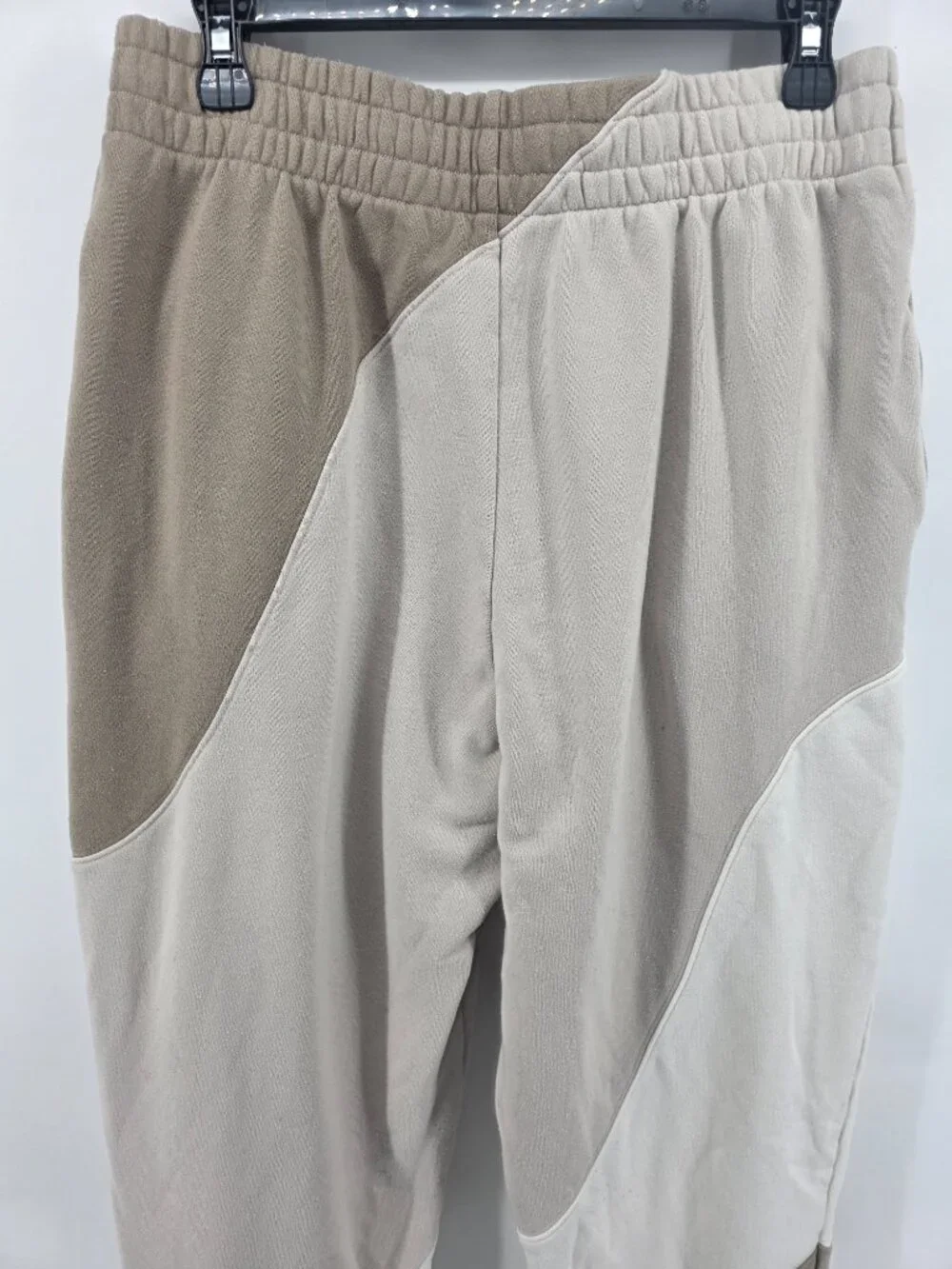 Alo Yoga Two-Tone Colorblock Hoodie & Jogger Set Size M Tan/Stone